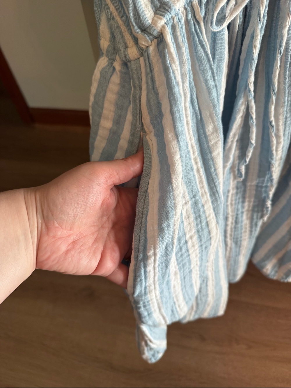 Old Navy Light Blue and White Striped Button-Front Top - Picture 4 of 5